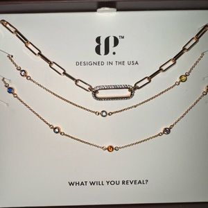 Bomb Party Luxe Layers She Likes It Delicate